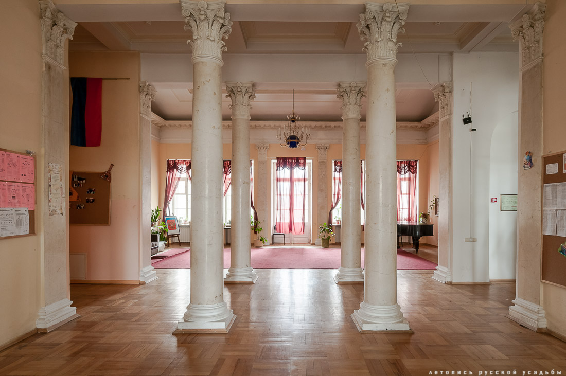 усадьба Суханово в кино. Благородный разбойник Владимир Дубровский.