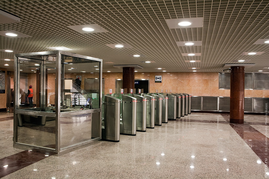 (c) www.metro.ru, Russos, 2009