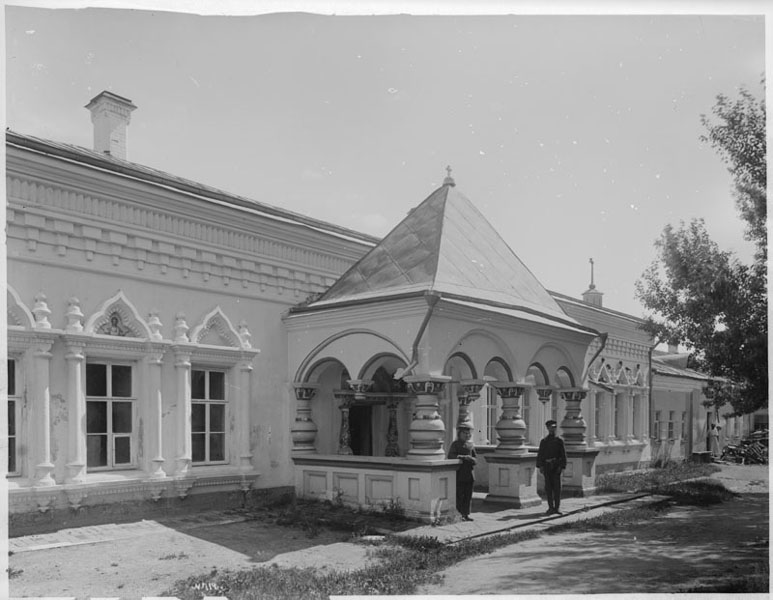Саввино-Сторожевский монастырь на снимках Ивана Барщевского, фотосравнение
