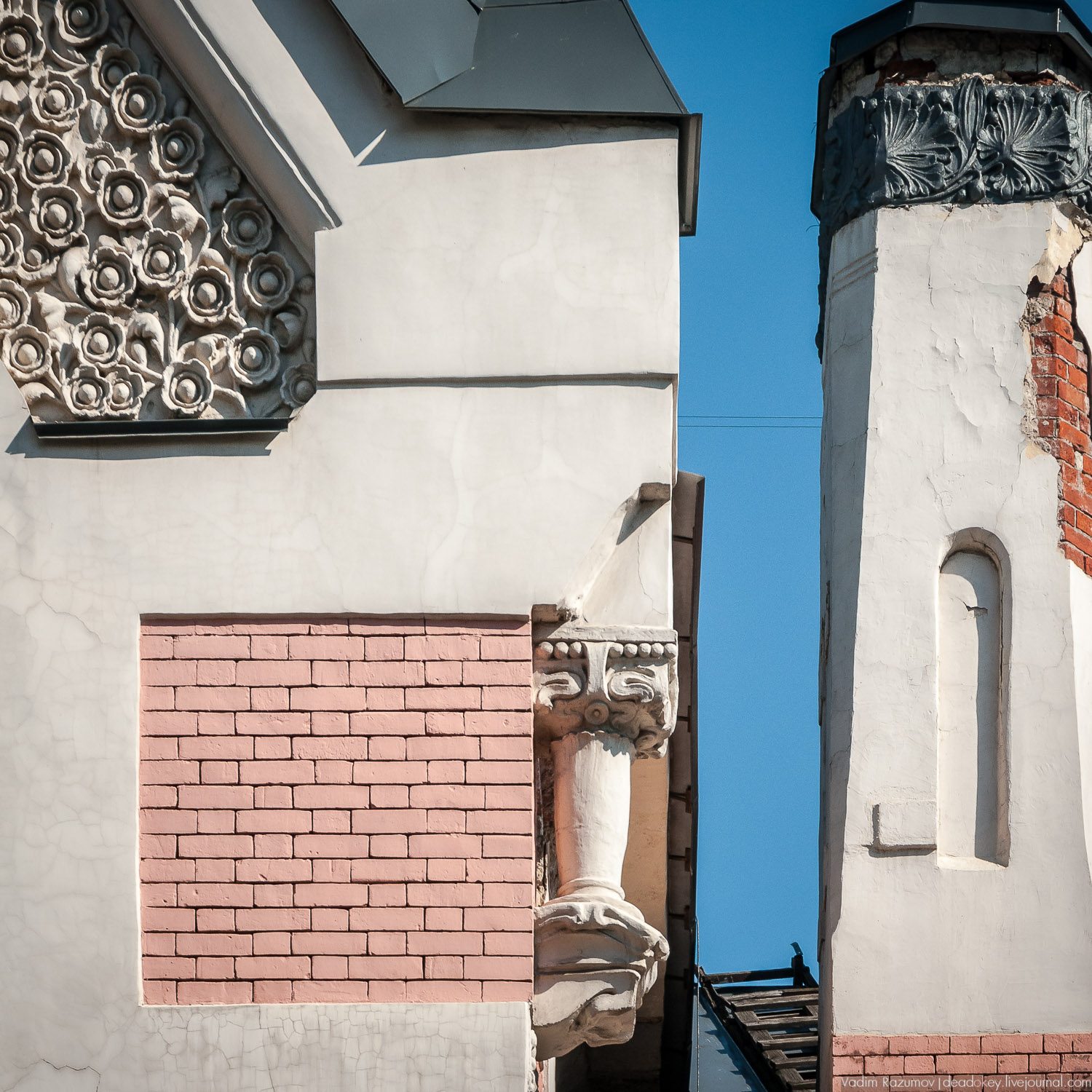 Особняк Льва Кекушева на Остоженке, установка льва