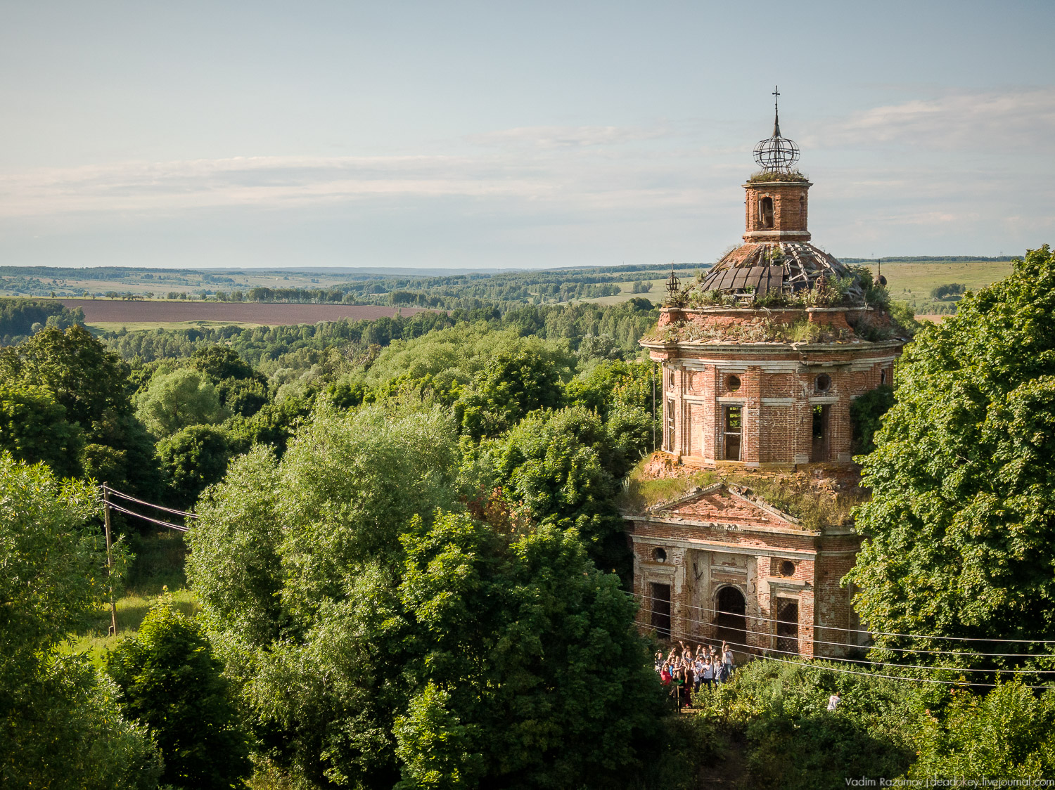 Усадебные волонтеры. Субботник на могиле В.И. Баженова, Старое Глазово, Горки