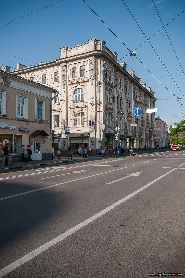 Доходный дом Ф.С. Рахманова, 1898—1899 гг., архитектор П.А. Дриттенпрейс, ул. Покровка, 19
