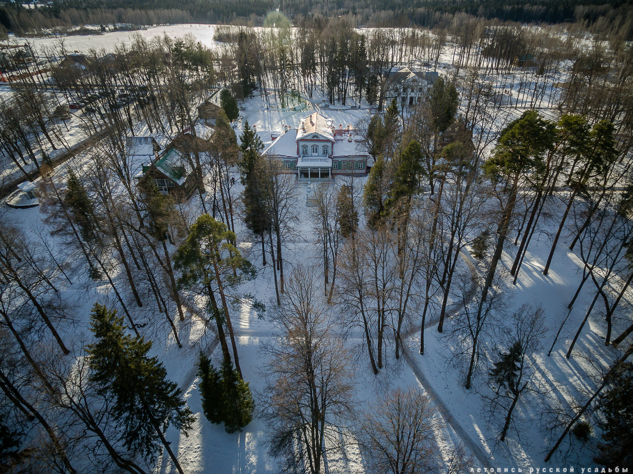 усадьба Абрамцево с квадрокоптера, дрона