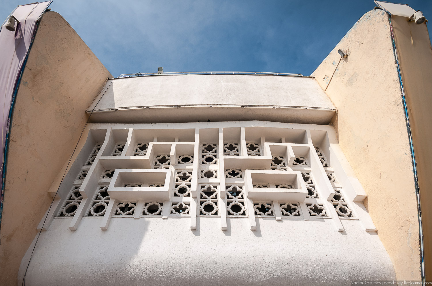 Ташкентский цирк, город Ташкент, Узбекистан, 1976 год, советский модернизм, архитекторы Г.М. Александрович, Г.Масягин