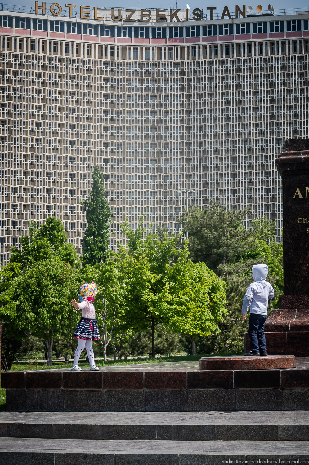 Узбекистан, гостиница Узбекистан, 1974. Архитекторы И. А. Мерпорт, Л. И. Ершова, В. С. Рощупкин, советский модернизм