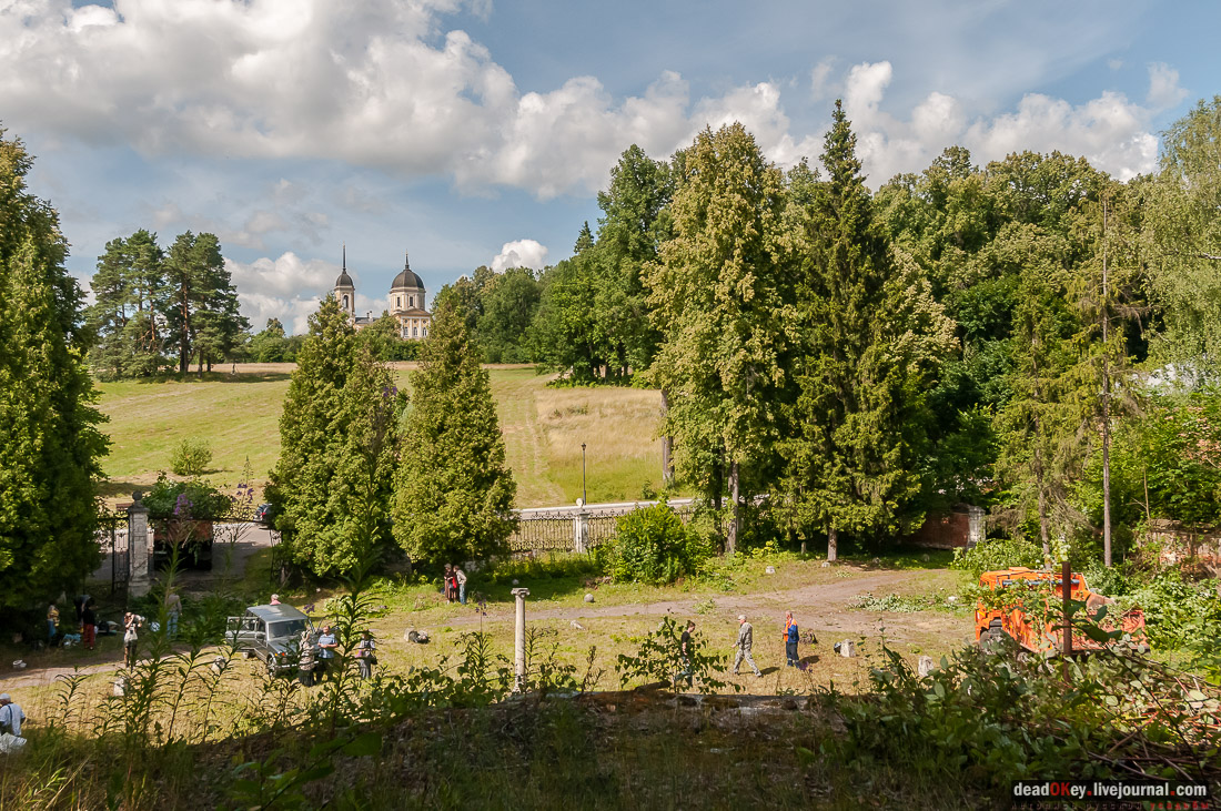 усадьба Семеновское-Отрада, субботник