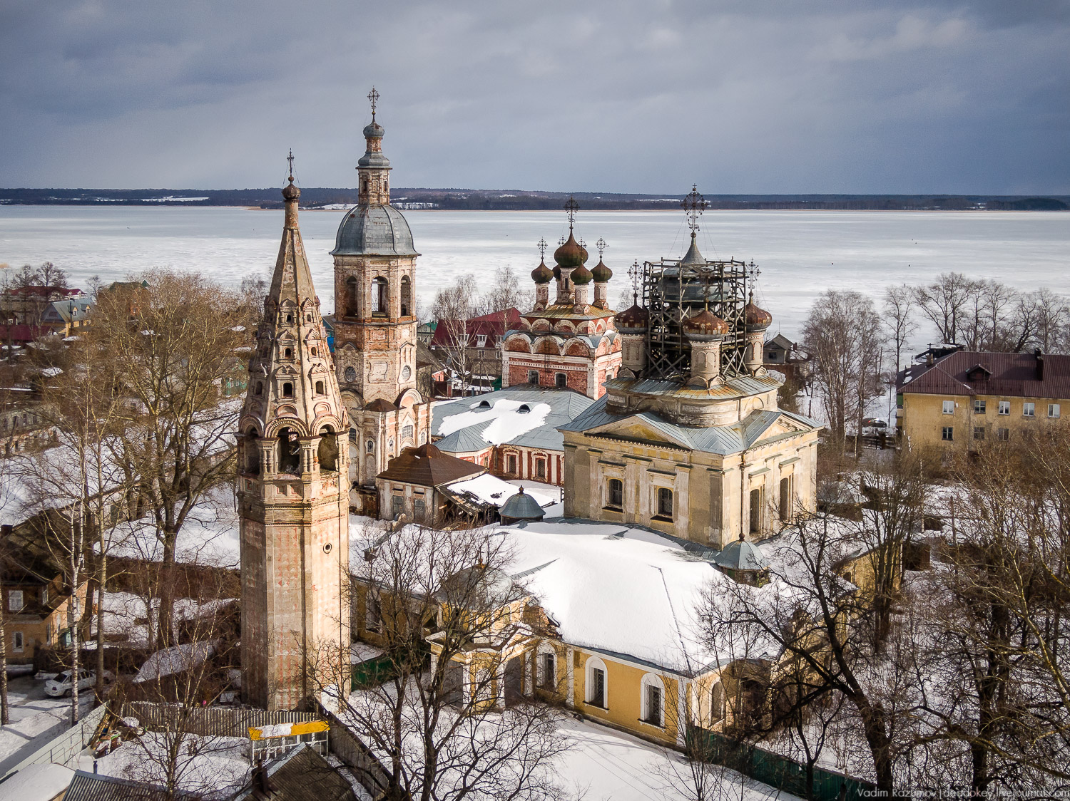 Осташков, Троицкий монастырь