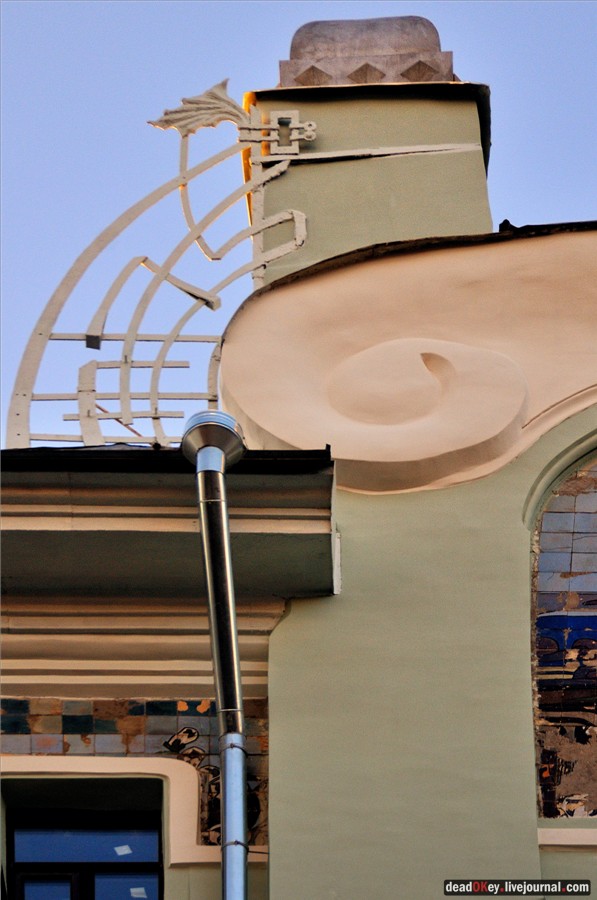 Доходный дом М.В. Сокол, 1903, архитектор И.П. Машков, художник Н.Н. Сапунов, ул. Кузнецкий Мост, 3