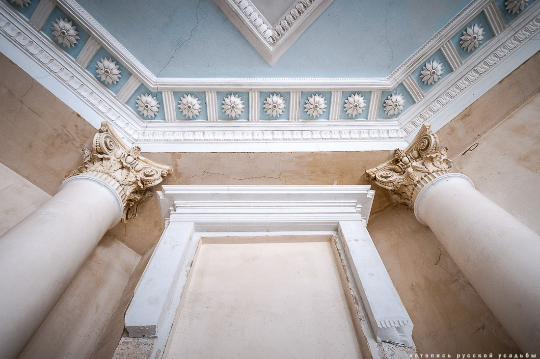 Усадьба Покровское-Стрешнево, интерьеры главного дома, пожар в оранжерее