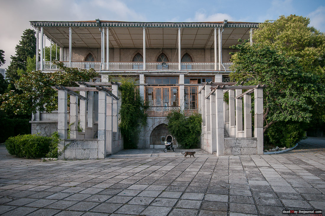 усадьба Романтическая Александрия (Ясная Поляна, Гаспринский дворец в Крыму)